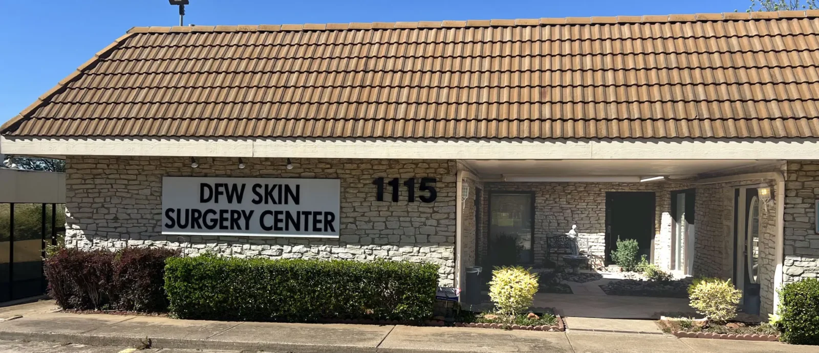 Outside view of DFW Skin Surgery Center - Arlington location